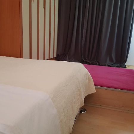 Apartment Milena 오미스 외부 사진