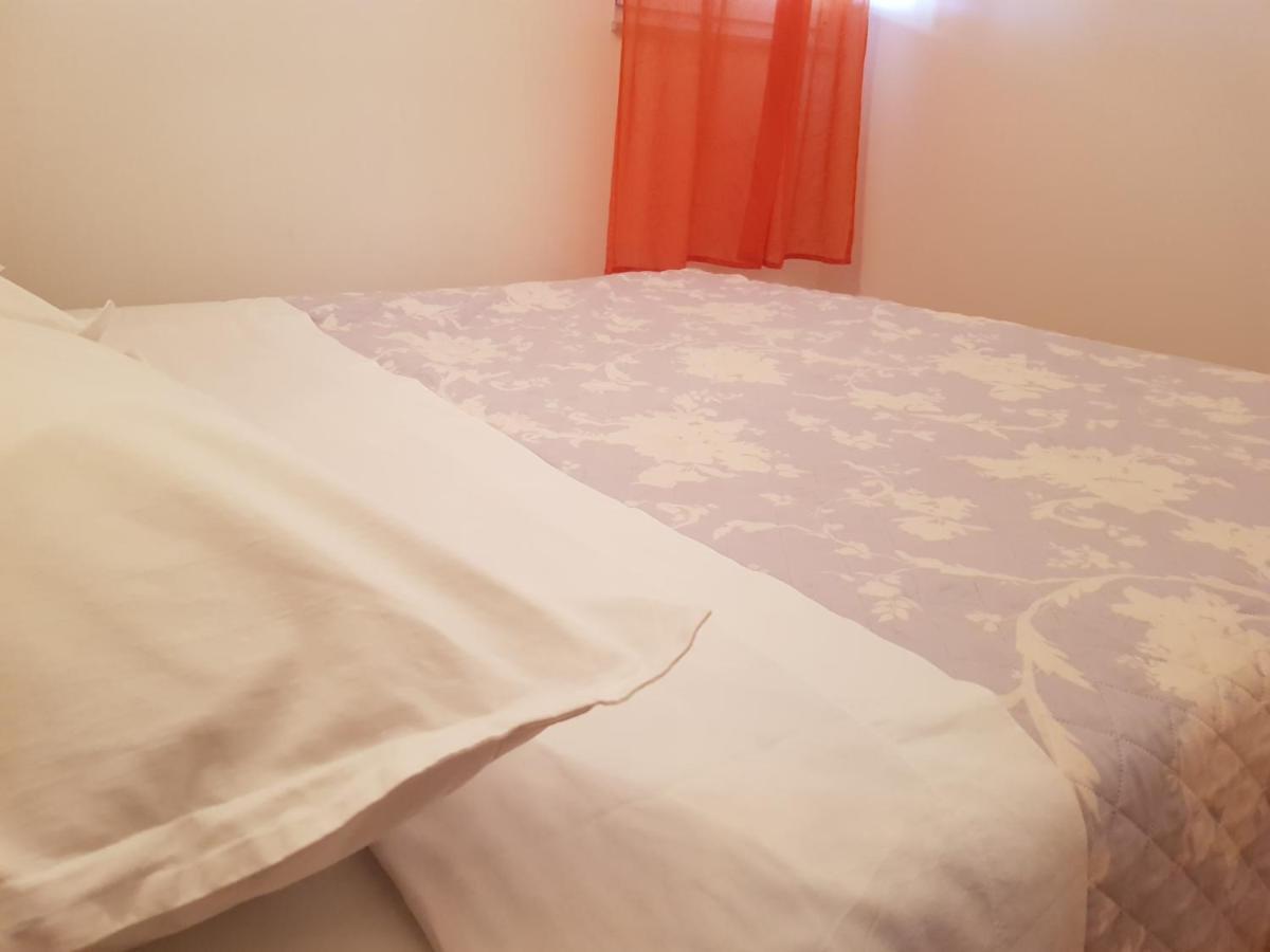 Apartment Milena 오미스 외부 사진